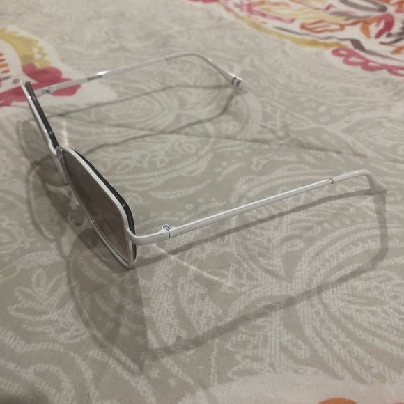 ASOS DESIGN angular cat eye sunglasses in white - Picture 6 of 7